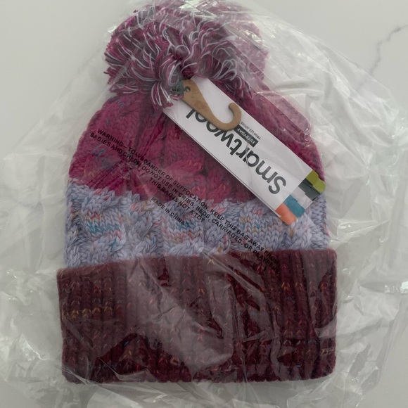 SmartWool Isto Retro Beanie - Merino Wool NWT 
Purple Eclipse - Picture 1 of 3
